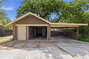 1700 Austin Avenue - Photo 33