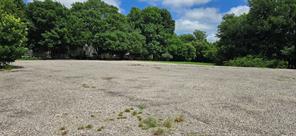 18351 Creekview Road - Photo 32