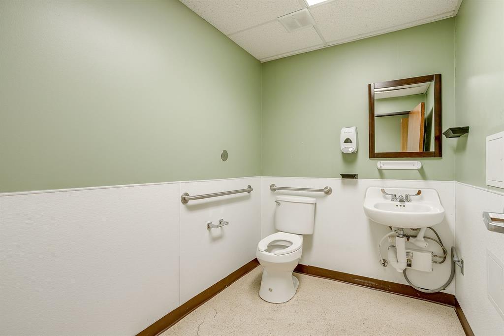 1340 S Main Street - Photo 17