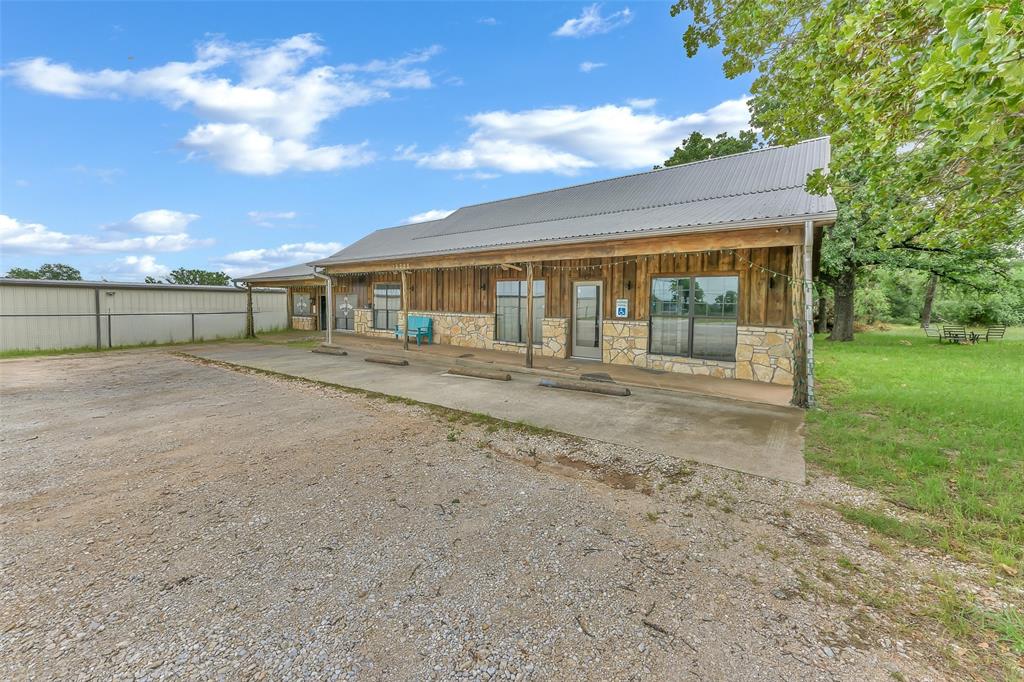 12258 S Fm 730 - Photo 1