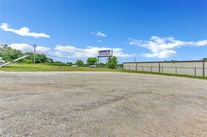 12258 S Fm 730 - Photo 2