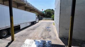 510 S Good Latimer Expressway - Photo 21