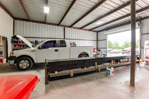 2815 S Highway 281 - Photo 17