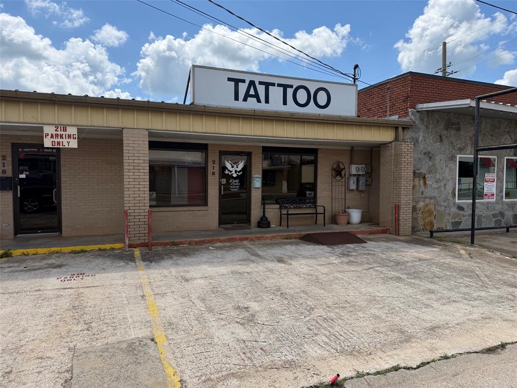 216 N Franklin Street - Photo 1