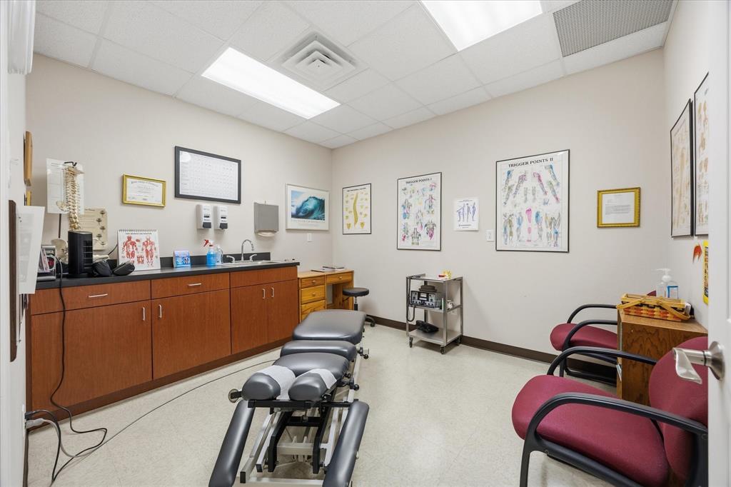 3641 Broadway Boulevard - Photo 23