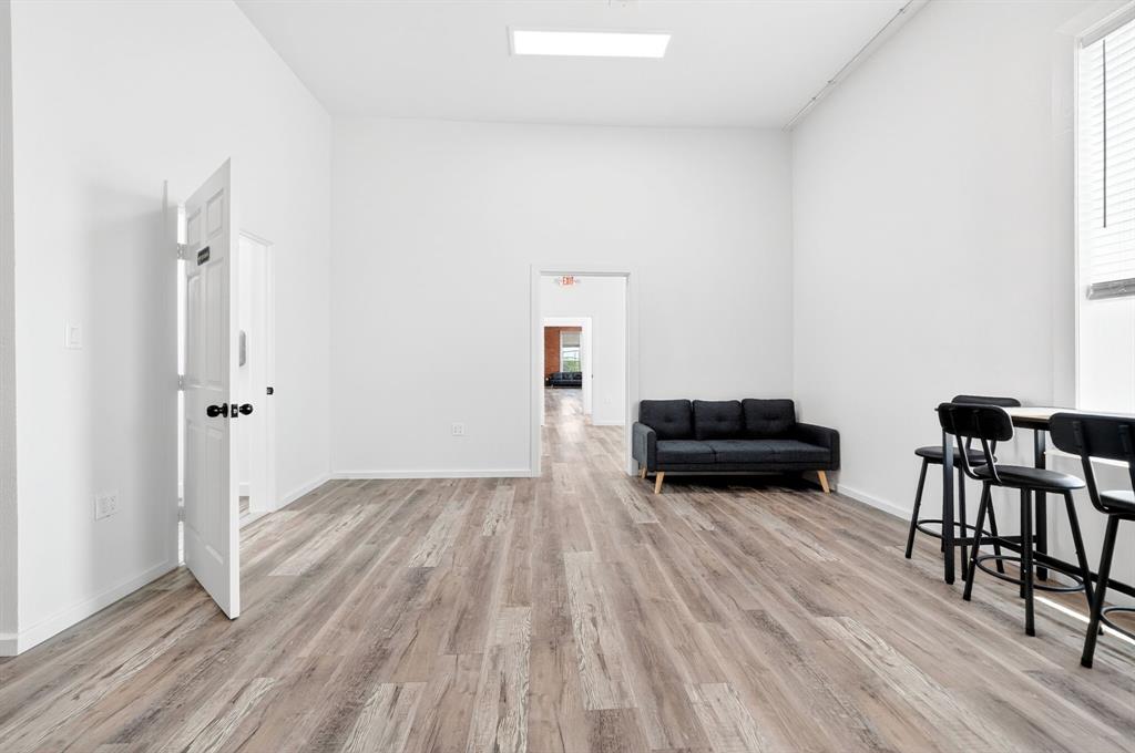 201 N Bois D Arc Street - Photo 12