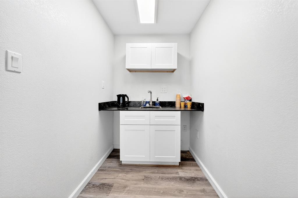 201 N Bois D Arc Street - Photo 17