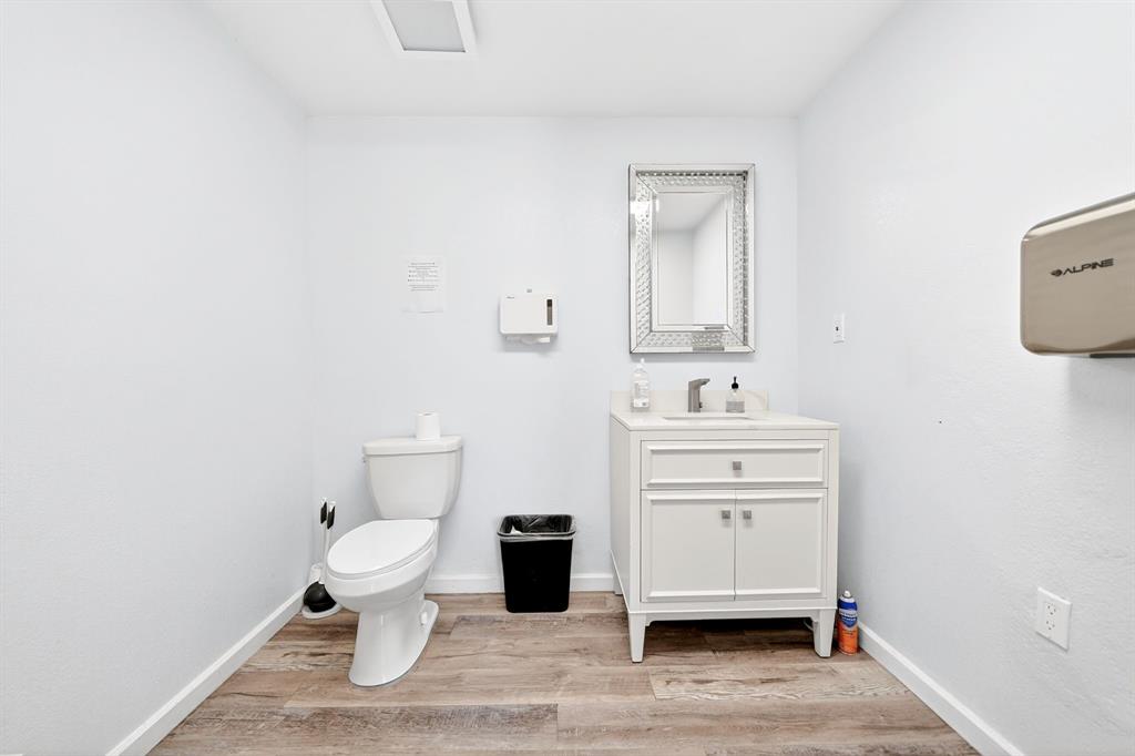 201 N Bois D Arc Street - Photo 24