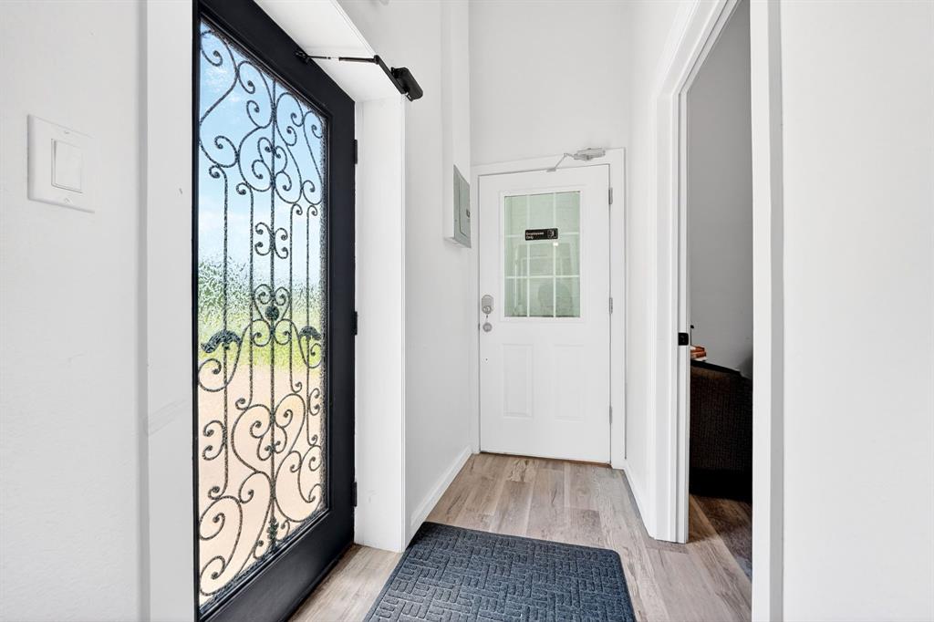 201 N Bois D Arc Street - Photo 3