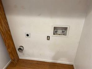 8813 Deerwood Drive - Photo 10