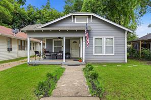 2518 Gladstone Drive - Photo 1