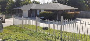 2801 19th Street - Photo 1