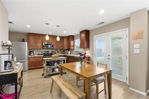 2313 Southway - Photo 11