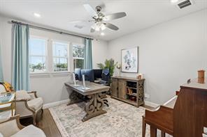 700 Sahallee Drive - Photo 14