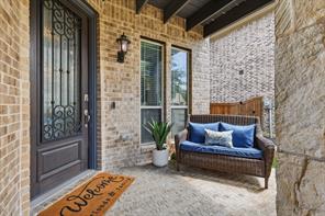 700 Sahallee Drive - Photo 3