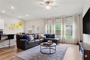 2512 Real Quiet Drive - Photo 3
