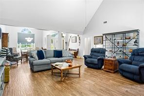 102 Manders Court - Photo 10