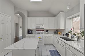 5025 Vineyard Lane - Photo 8