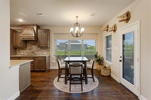 1035 Hickory Lane - Photo 10