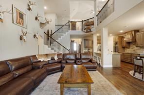 1035 Hickory Lane - Photo 7