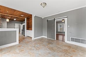 512 Herring Avenue - Photo 10