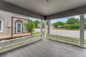 512 Herring Avenue - Photo 24