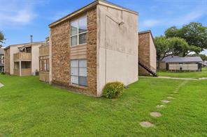 8110 Skillman Street - Photo 37