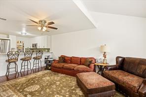 4407 Overlook Court - Photo 11
