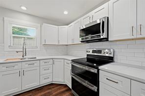 900 Cortez Street - Photo 16