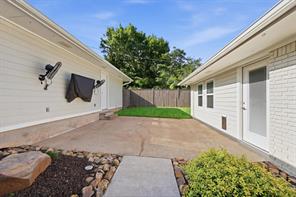 900 Cortez Street - Photo 38