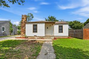 5021 Royal Drive - Photo 1