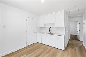 5021 Royal Drive - Photo 12