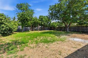 5021 Royal Drive - Photo 19