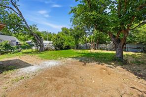 5021 Royal Drive - Photo 22