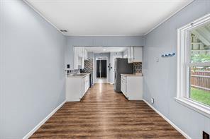 709 Sissom Road - Photo 11