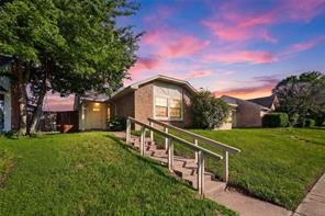 7254 Pineberry Road - Photo 1