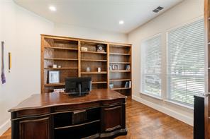 2035 Burnside Drive - Photo 14