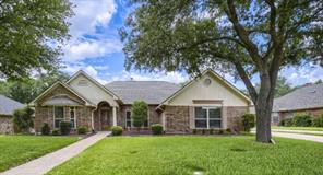 11 Kim Court - Photo 1