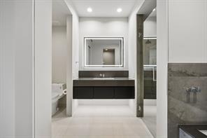 2430 Victory Park Lane - Photo 17
