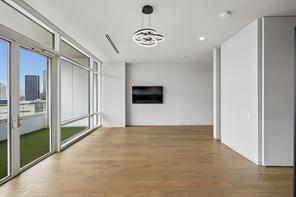 2430 Victory Park Lane - Photo 7