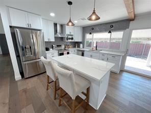 6401 Apache Court - Photo 4
