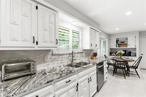 1809 Greenway Drive - Photo 14