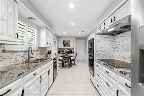 1809 Greenway Drive - Photo 15