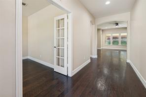 504 Peterhouse Drive - Photo 11