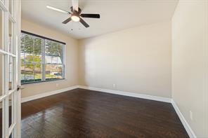 504 Peterhouse Drive - Photo 12