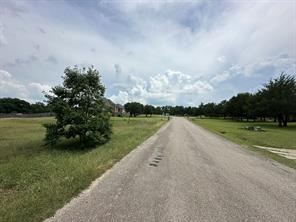 2413 Plantation Drive N - Photo 8