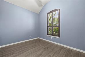 4034 Lagoon Place - Photo 18