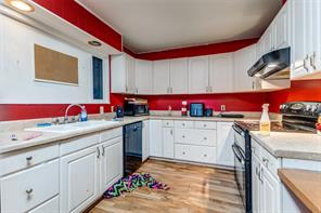 425 Lybrand Street - Photo 12