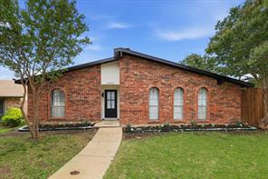 2903 Winterberry Drive - Photo 2
