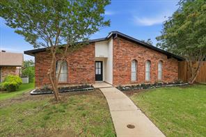 2903 Winterberry Drive - Photo 3